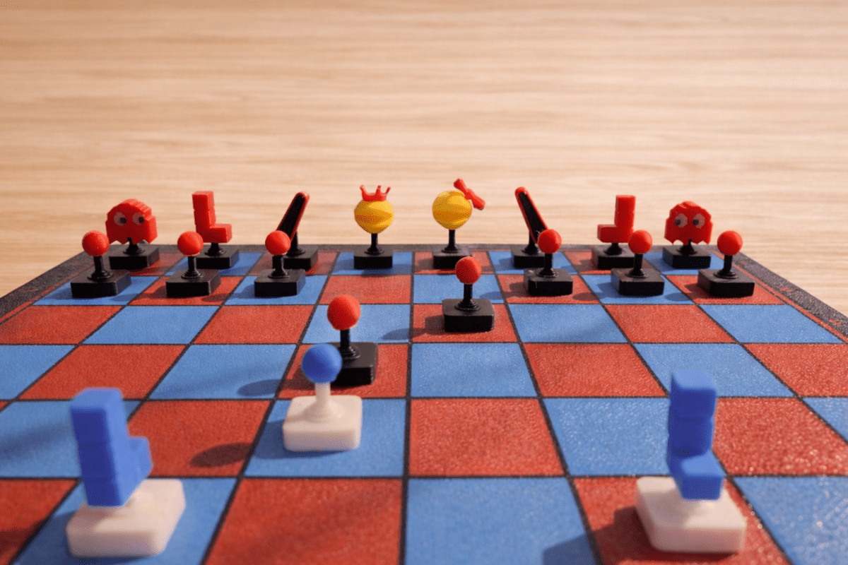 Ajedrez Arcade – Set de ajedrez impreso en 3D inspirado en videojuegos retro - Prinx 3D