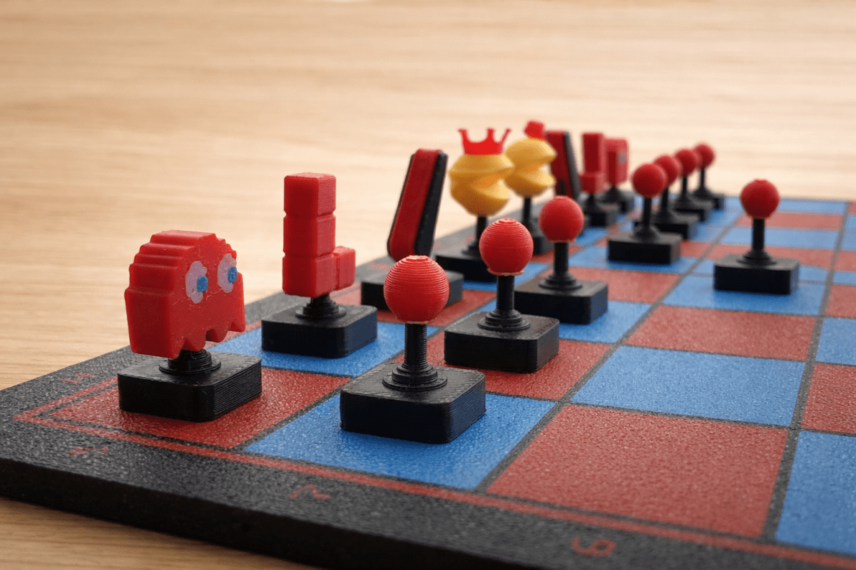 Ajedrez Arcade – Set de ajedrez impreso en 3D inspirado en videojuegos retro - Prinx 3D