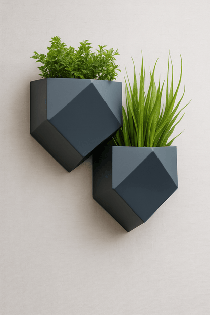 Maceta de pared Octowall 3D en color blanco con diseño geométrico modular – Prinx.